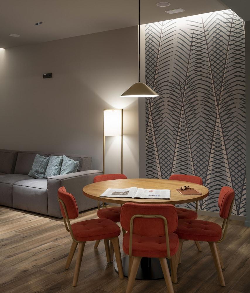 Hotel Ciudad De Logrono Bagian luar foto