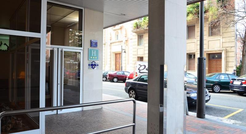 Hotel Ciudad De Logrono Bagian luar foto